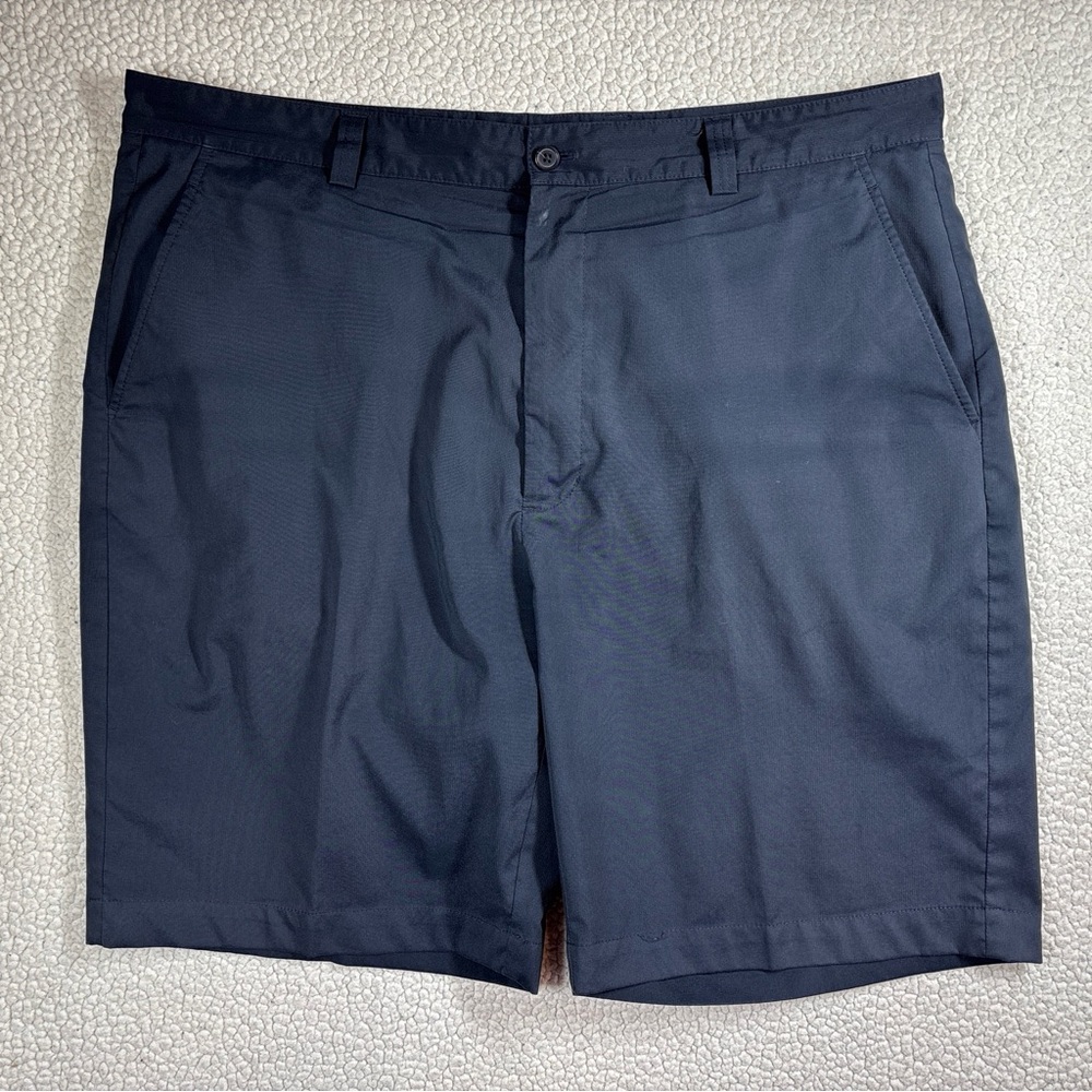 Cutter & Buck Men’s 40 Black Performance Moisture Wicking Golf Shorts MCB01689